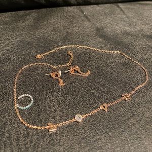 puravida jewerly willing to sell separate